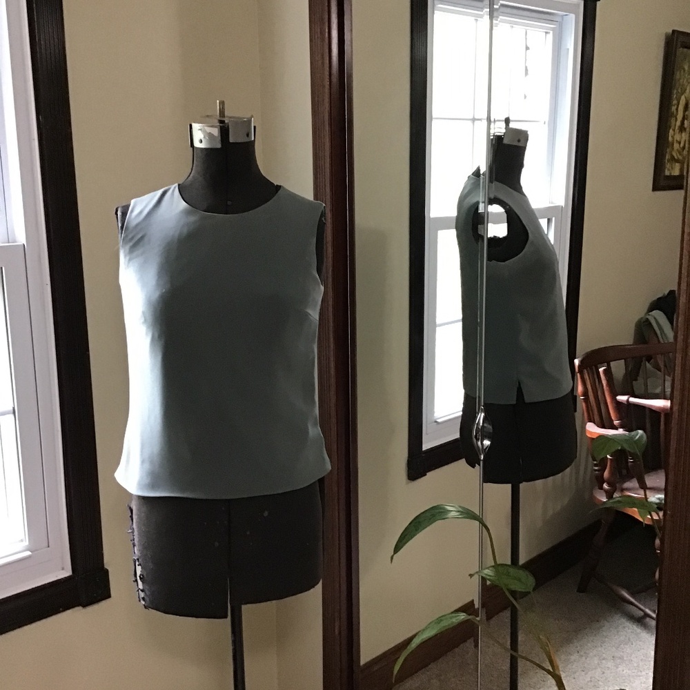 Sleeveless Sage Top/Kasper 4
